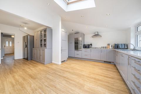 5 bedroom semi-detached house for sale, Elmhurst Road, London