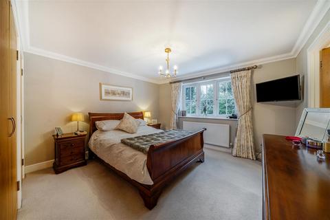 5 bedroom detached house for sale, Scotlands Drive, Haslemere