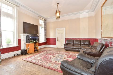 5 bedroom ground floor maisonette for sale, Granville Road, Littlehampton, West Sussex