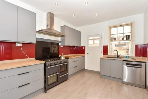 5 bedroom ground floor maisonette for sale, Granville Road, Littlehampton, West Sussex