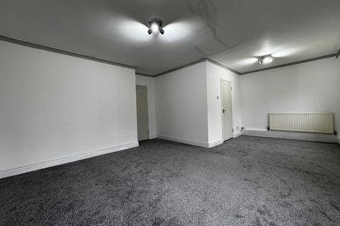 2 bedroom flat for sale, Montagu Court, Leeds LS8