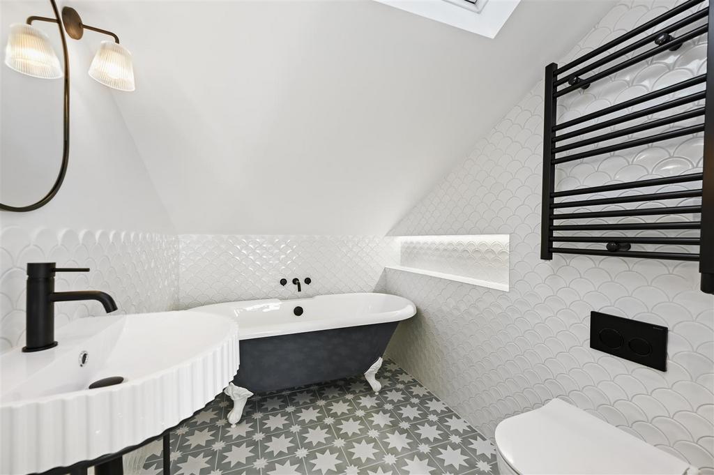 Caithness Road - Bathroom3