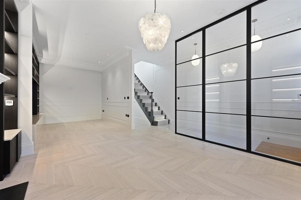 Caithness Road - Reception C3