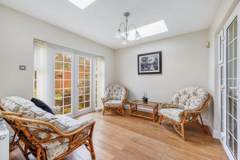 3 bedroom semi-detached house for sale, Boston Gardens, Brentford