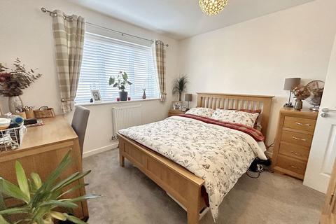 37 Oakfield Gardens, Peterlee, SR8 1BA