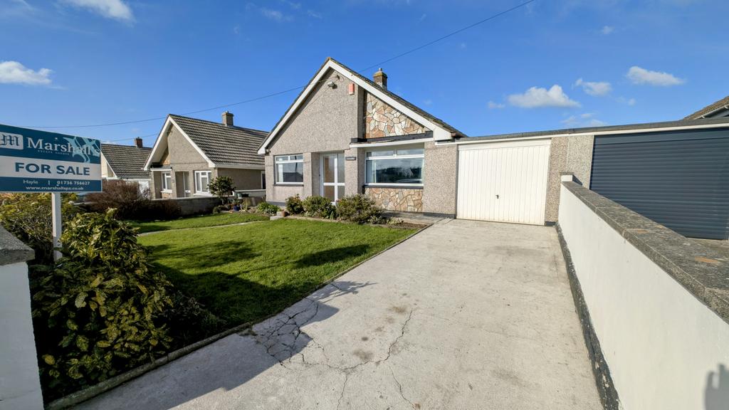 Three Bedroom Link Detached Bungalow for sale