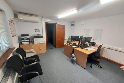 Office to rent, Witham