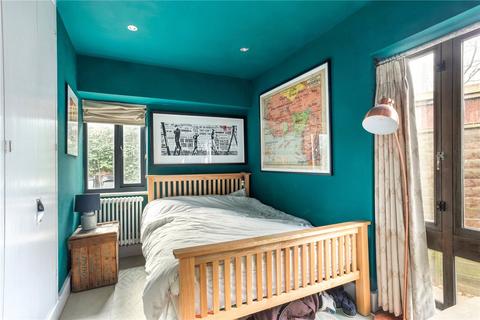 2 bedroom bungalow for sale, Brixton Water Lane, London, SW2