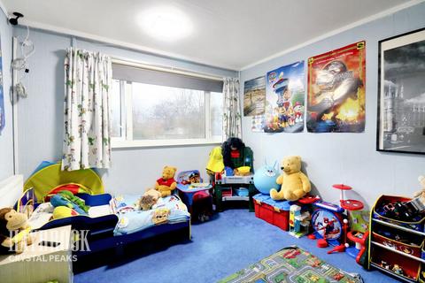 41 Badger Drive, Sheffield, S13 7TH