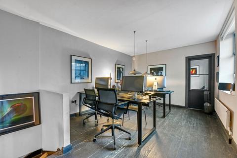 Office to rent, 11b Boundary Passage, Shoreditch & Hoxton, London, E2 7JE