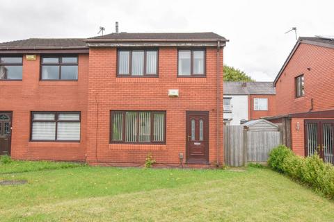 3 bedroom semi-detached house to rent, Nathaniel Court, Platt Bridge, Wigan, WN2 3UP