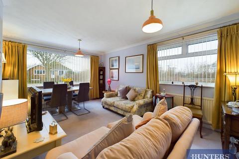 2 bedroom semi-detached bungalow for sale, Cawthorne Crescent, Filey