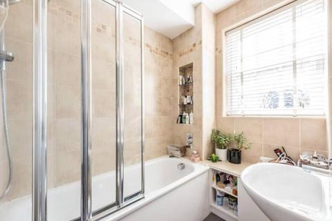 2 bedroom flat to rent, Brompton Road, London, SW3