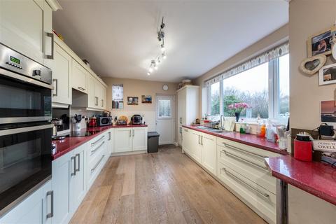 4 bedroom detached house for sale, Broomheath Lane, Stapleford