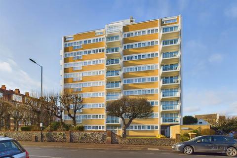 2 bedroom flat for sale, Hartington Place, Eastbourne