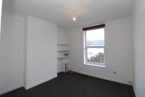 1 bedroom flat to rent, Romilly Crescent, Cardiff CF11