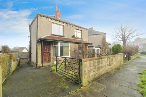 2 bedroom semi-detached house for sale, Briarwood Crescent, Bradford BD6