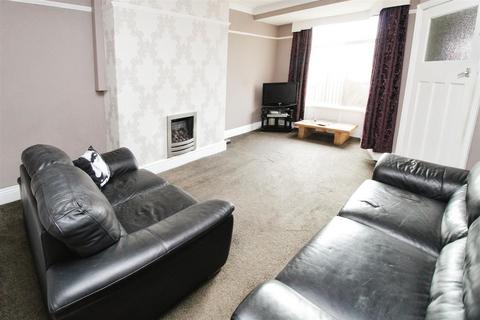 2 bedroom semi-detached house for sale, Briarwood Crescent, Bradford BD6