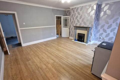 4 bedroom terraced house to rent, Meerbrook Road, Stockport