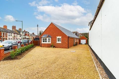 3 bedroom detached bungalow for sale, Royal Avenue, Lowestoft