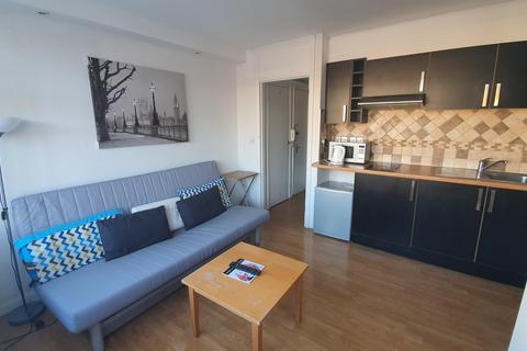 Studio to rent, Ambassador Court, Craven Terrace, Lancaster Gate W2