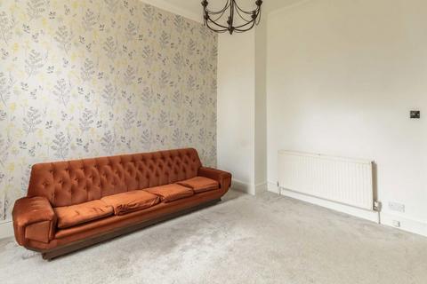 1 bedroom flat to rent, Birdhurst Rise, South Croydon CR2