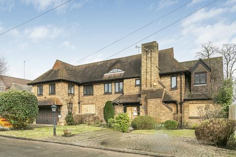 5 bedroom detached house for sale, Woodlands Drive, Sunbury-on-Thames, Surrey, TW16