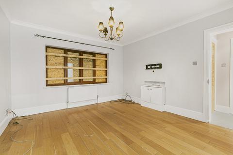 Wedgewood Woodlands Drive, Sunbury-on-thames, TW16 5JS