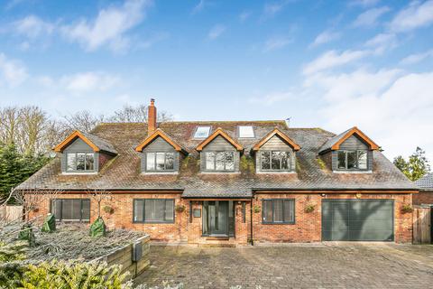 5 bedroom detached house to rent, New Park Road, Newgate Street, Hertford, SG13