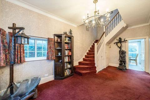 3 bedroom detached house for sale, Windmill Road, London W5