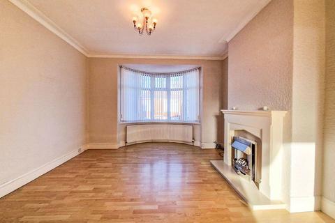 2 bedroom flat for sale, Broadway crescent, Blyth, Northumberland, NE24 2RZ