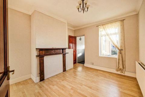 2 bedroom flat for sale, Broadway crescent, Blyth, Northumberland, NE24 2RZ