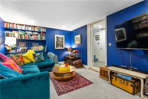 3 bedroom terraced house for sale, Navarre Road, London, SW9