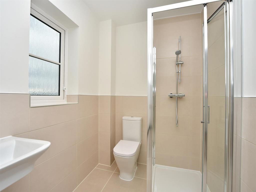 En-Suite Shower Room Example