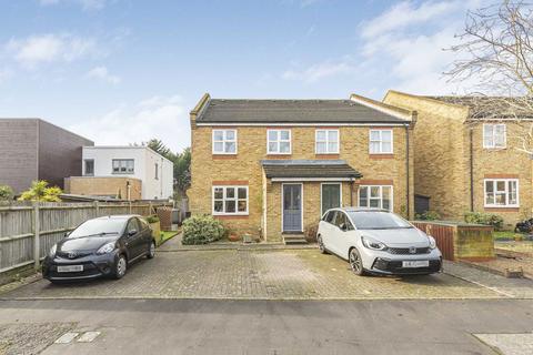 2 bedroom end of terrace house for sale, Norwood Close, Twickenham TW2