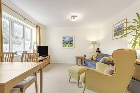 2 bedroom end of terrace house for sale, Norwood Close, Twickenham TW2