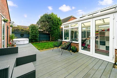 4 bedroom detached house for sale, Foxglove Walk, Worthing, West Sussex, BN13