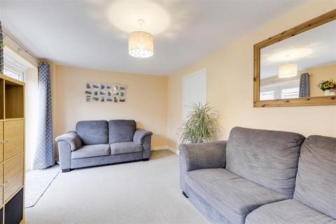 4 bedroom semi-detached house for sale, Mosquito Grove, Hucknall NG15