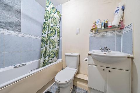 3 bedroom terraced house for sale, Stanmore,  Greater London,  HA7