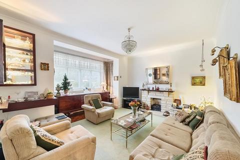 4 bedroom detached house for sale, Stanmore,  Greater London,  HA7