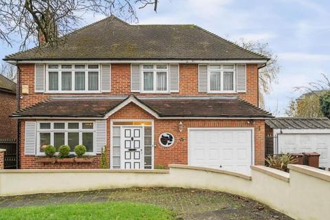 4 bedroom detached house for sale, Stanmore,  Greater London,  HA7