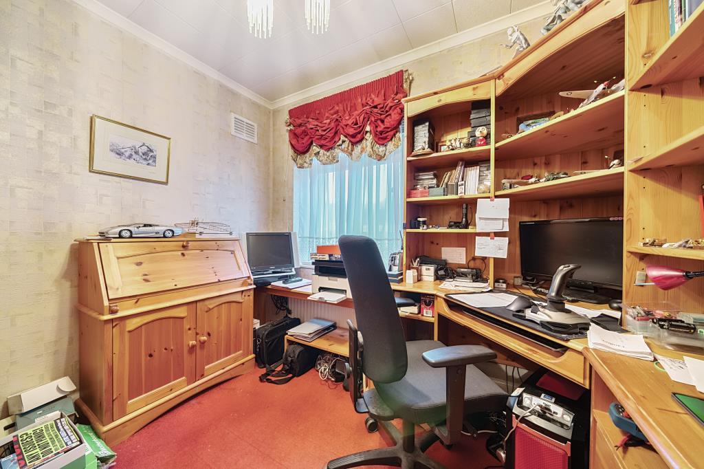 Bedroom 4 / Study