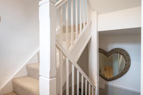 5 Pine Rise, Witney, OX28 1EZ
