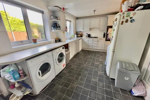 3 bedroom semi-detached house for sale, Glebe Road, Thringstone, Coalville, LE67