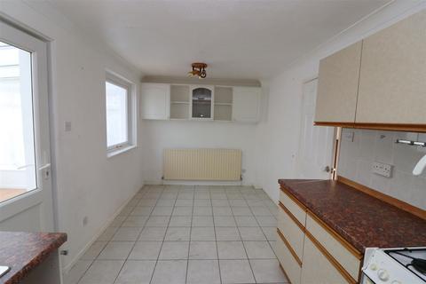 4 Cater Road, Barnstaple, EX32 9JU