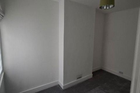 2 bedroom house to rent, Belmont Road, Harrow HA3