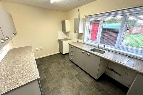 3 bedroom semi-detached house to rent, Woodhouse Crescent, Trench, Telford, Shropshire, TF2