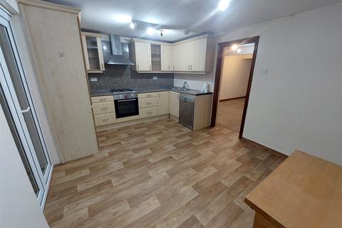 3 bedroom terraced house for sale, Castillon Road, Catford, London, SE6