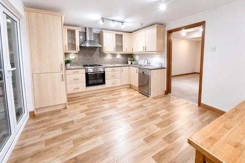 3 bedroom terraced house for sale, Castillon Road, Catford, London, SE6