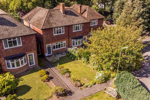 3 bedroom semi-detached house for sale, Winkworth Place, Banstead